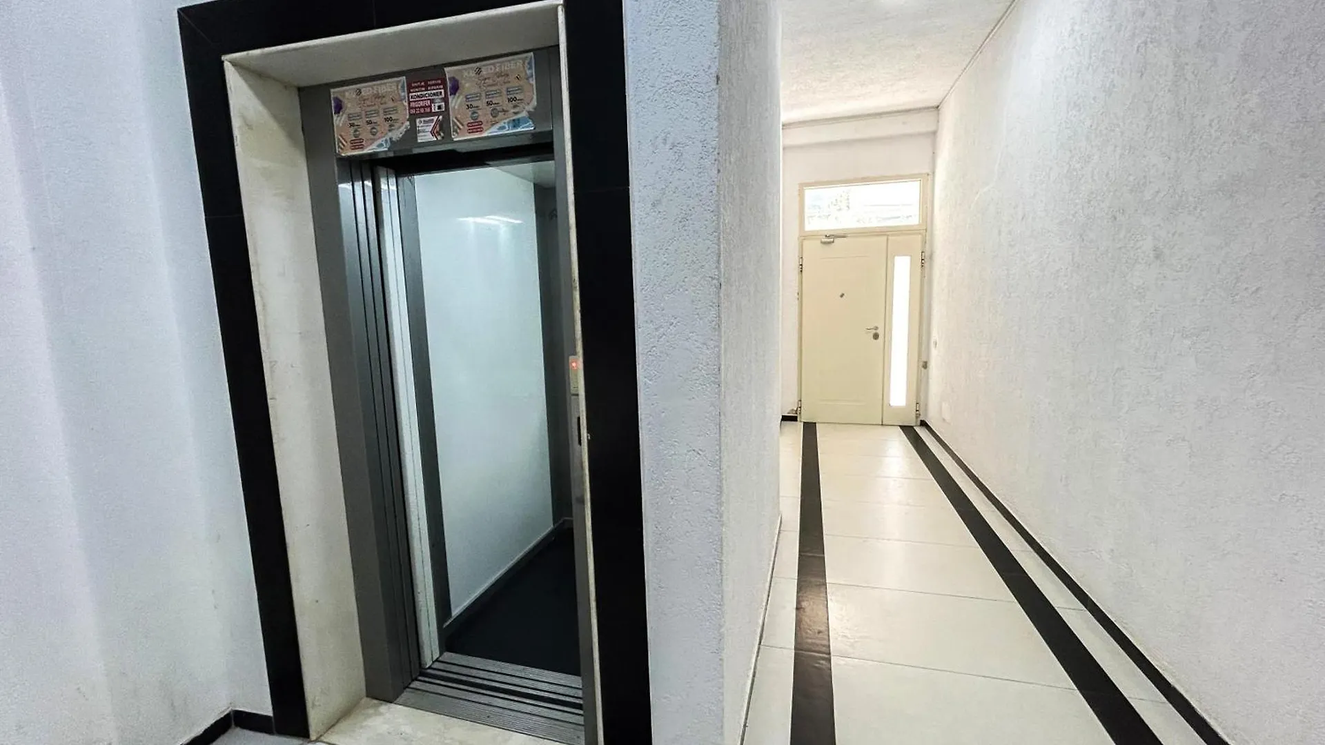 2 Bedroom 896 Durres 0*,