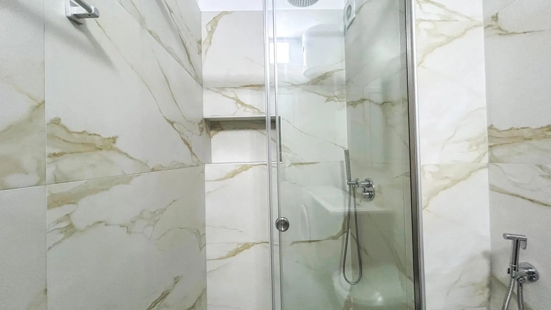 2 Bedroom 896 Durres Apartment