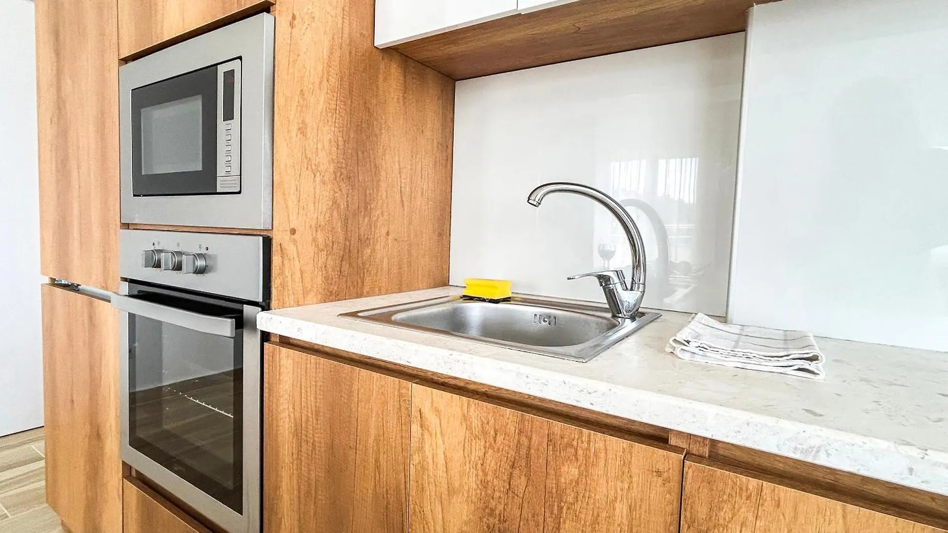 2 Bedroom 896 Durres