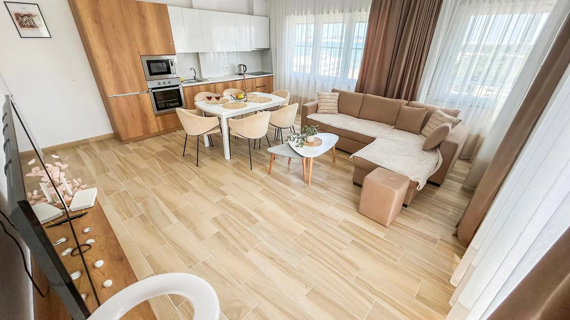 2 Bedroom 896 Durres Apartment